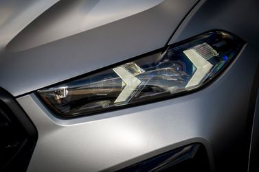 BMW X6 M III (F96) Рестайлинг, Внедорожник 5 дв. — передняя фара