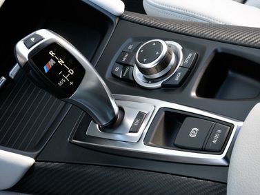 BMW X6 M I (E71) فيس ليفت، دفع رباعي 5 أبواب — محدد ناقل الحركة