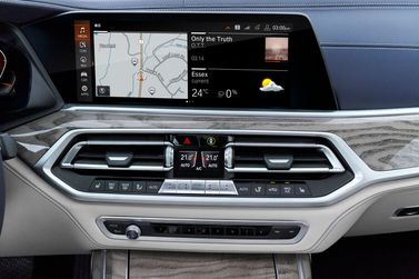 BMW X7 I (G07), Внедорожник 5 дв. — центральная консоль