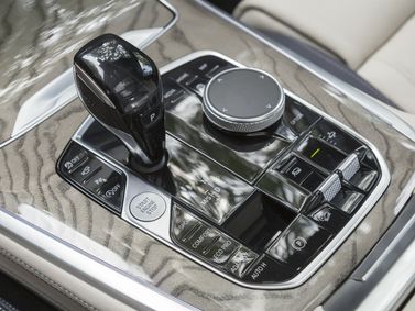 BMW X7 I (G07), Внедорожник 5 дв. — селектор коробки передач