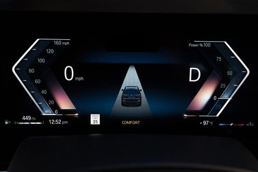 BMW X7 I (G07) Рестайлинг, Внедорожник 5 дв. — панель приборов
