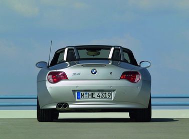 BMW Z4 I (E85/E86) عملية فيس ليفت I (E85/E86)، رودستر — منظر خلفي