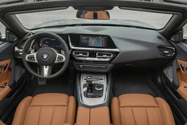 BMW Z4 III (G29), Родстер — передняя панель