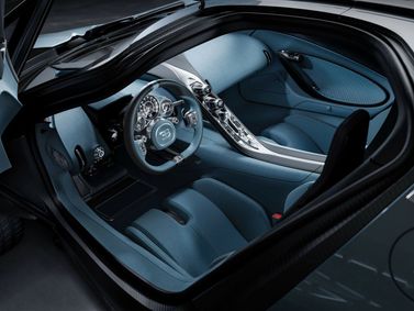 Bugatti Tourbillon، كوبيه — منطقة السائق
