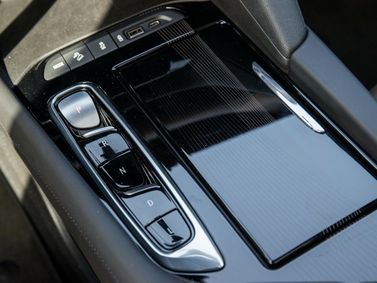 Buick Enclave II (China Market), Внедорожник 5 дв. — селектор коробки передач