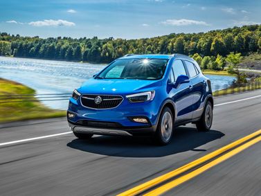 Buick Encore أنا فيس ليفت، دفع رباعي 5 أبواب — منظر أمامي أيمن