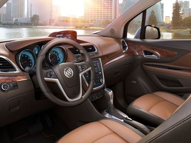 Buick Encore I، دفع رباعي 5 أبواب — منطقة السائق