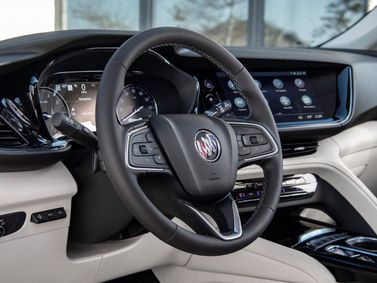 Buick Envision ثانياً، دفع رباعي 5 أبواب — عجلة القيادة