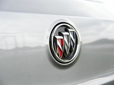 Buick Excelle III Рестайлинг, Универсал 5 дв. Gx — эмблема и обозначение модели