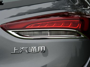 Buick Excelle III Рестайлинг, Универсал 5 дв. Gx — задний фонарь