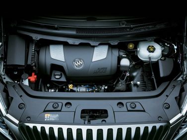 Buick GL8 ثانياً، ميني فان — حجرة المحرك