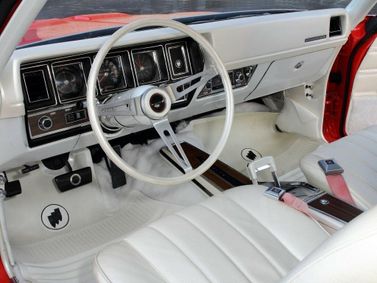 Buick GS I، كوبيه — منطقة السائق