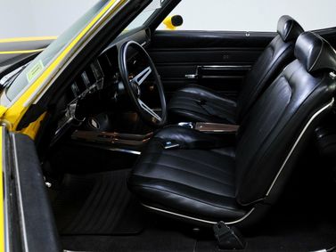 Buick GS I, Купе GSX — место водителя