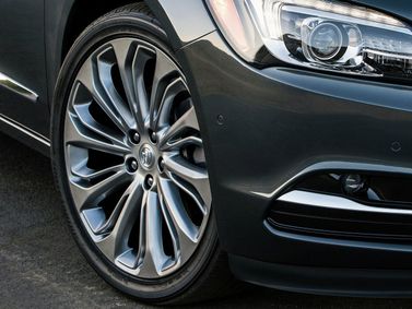 Buick LaCrosse ثالثاً، سيدان — جنط العجلة