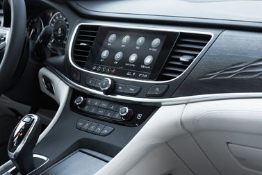 Buick LaCrosse III Рестайлинг, Седан — экран мультимедийной системы