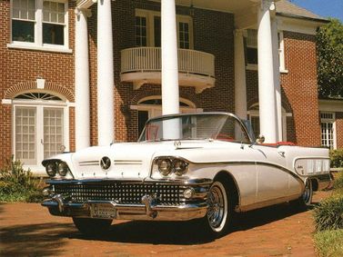 Buick Limited، قابلة للتحويل — منظر أمامي أيمن