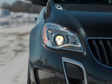 Buick Regal فيس ليفت V، سيدان — المصباح الأمامي
