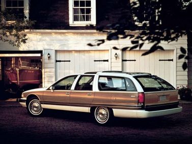 Buick Roadmaster VIII, Универсал 5 дв. — вид сзади слева