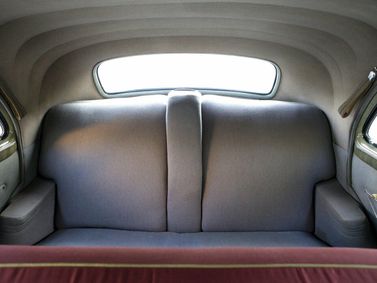 Buick Super، سيدان — المقاعد الخلفية