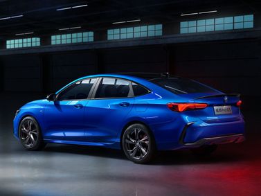 Buick Verano III (Pro), Седан Gs — вид сзади в три четверти