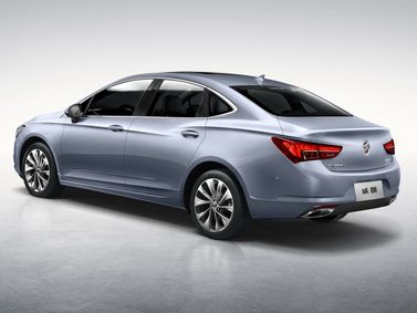 Buick Verano II, Седан — вид сзади справа
