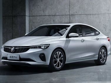 Buick Verano III (Pro), Седан — вид спереди в три четверти