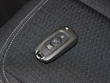 Buick Verano III (Pro), Седан — деталь интерьера