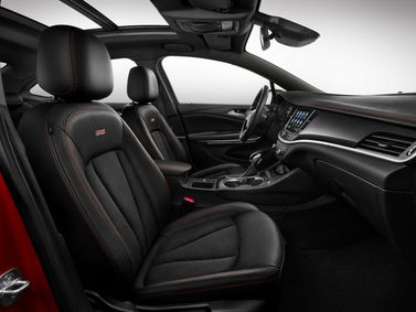 Buick Verano II Рестайлинг 2, Седан — место водителя