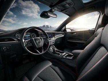 Buick Verano II Рестайлинг 2, Седан — место водителя