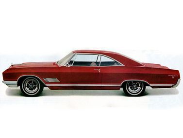 Buick Wildcat ثانياً، كوبيه - سقف صلب — منظر من الجانب الأيسر