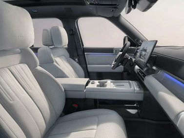 BYD FangChengBao Leopard Titanium 7, Внедорожник 5 дв. — передние сиденья