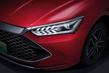 BYD Qin ثانياً، سيدان Plus — المصباح الأمامي