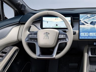 BYD Song L, Внедорожник 5 дв. EV — место водителя