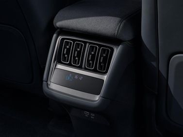BYD Song L, Внедорожник 5 дв. EV — задние сиденья