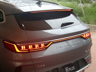 BYD Song Plus I, Внедорожник 5 дв. — задняя часть автомобиля крупным планом
