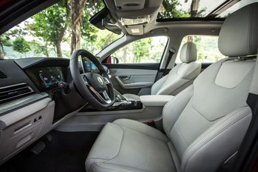 BYD Song Pro I, Внедорожник 5 дв. — место водителя