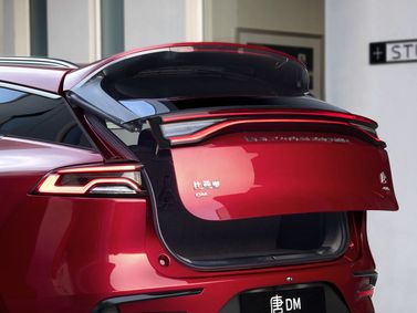 BYD Tang فيس ليفت الثاني 1، دفع رباعي 5 أبواب DM — حجرة الأمتعة