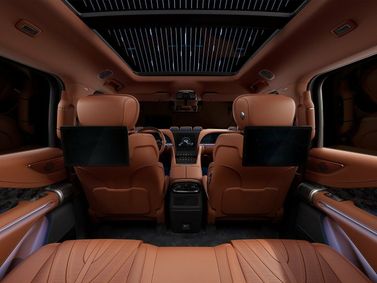 BYD Yangwang U8، دفع رباعي 5 أبواب — منظر عام للمقصورة