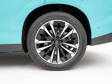 BYD Yuan Plus II، دفع رباعي 5 أبواب — جنط العجلة