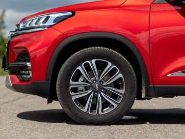 Chery Tiggo 8 I Рестайлинг, Внедорожник 5 дв. — вид спереди слева