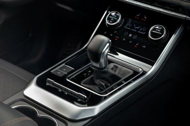 Chery Tiggo 8 I, Внедорожник 5 дв. — центральная консоль