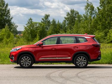 Chery Tiggo 8 I Рестайлинг, Внедорожник 5 дв. — вид справа