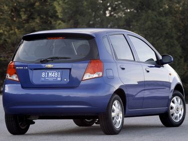 Chevrolet Aveo I، هاتشباك 5 أبواب — منظر خلفي أيمن