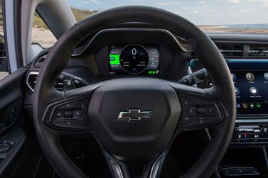 Chevrolet Bolt I Рестайлинг, Хэтчбек 5 дв. — рулевое колесо