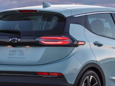 Chevrolet Bolt I Рестайлинг, Хэтчбек 5 дв. — задняя часть автомобиля крупным планом