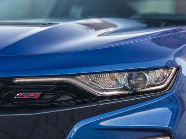 Chevrolet Camaro فيس ليفت السادس، كوبيه — الجزء الأمامي من السيارة عن قرب