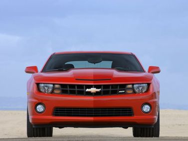 Chevrolet Camaro V, Купе — вид спереди