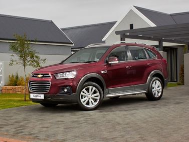 Chevrolet Captiva أنا فيس ليفت 3، دفع رباعي 5 أبواب — منظر أمامي بزاوية ثلاثة أرباع