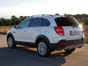 Chevrolet Captiva أنا فيس ليفت 2، دفع رباعي 5 أبواب — منظر خلفي أيمن