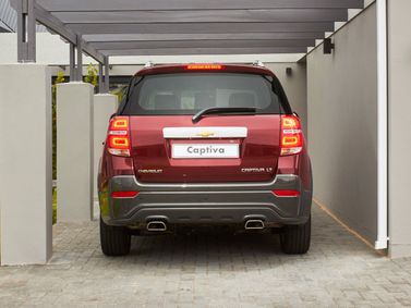 Chevrolet Captiva أنا فيس ليفت 3، دفع رباعي 5 أبواب — منظر خلفي